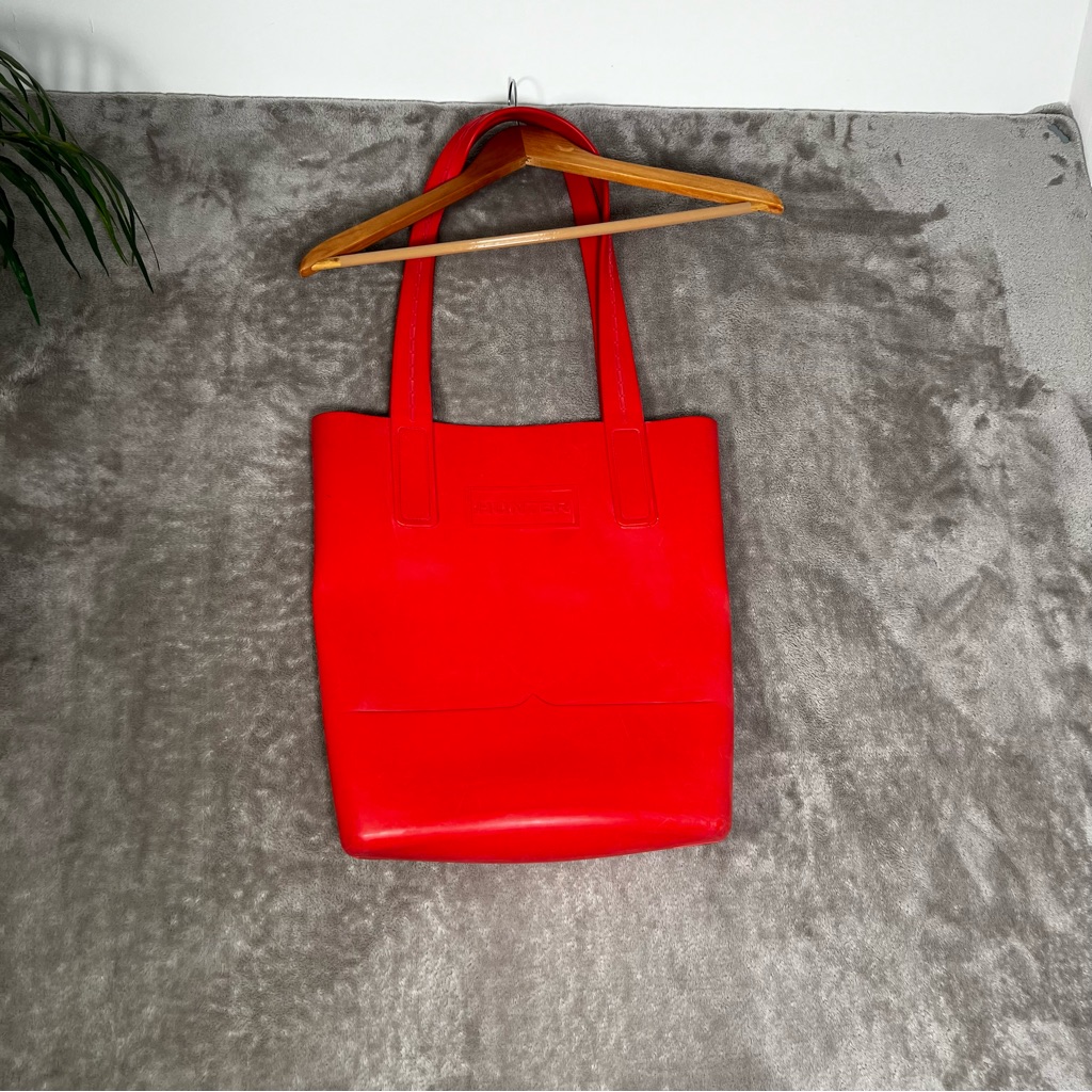 Hunter For Target Red Rubber Two Strap Tote Bag